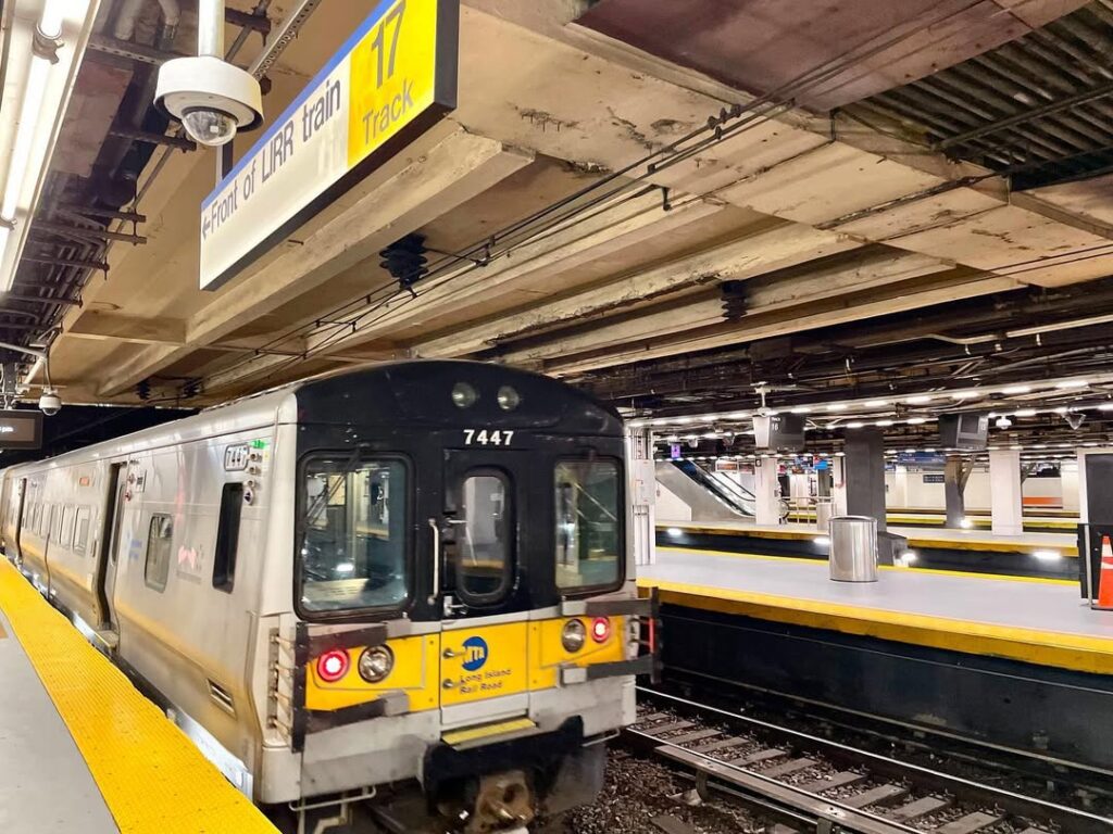 LIRR Lakeview Station