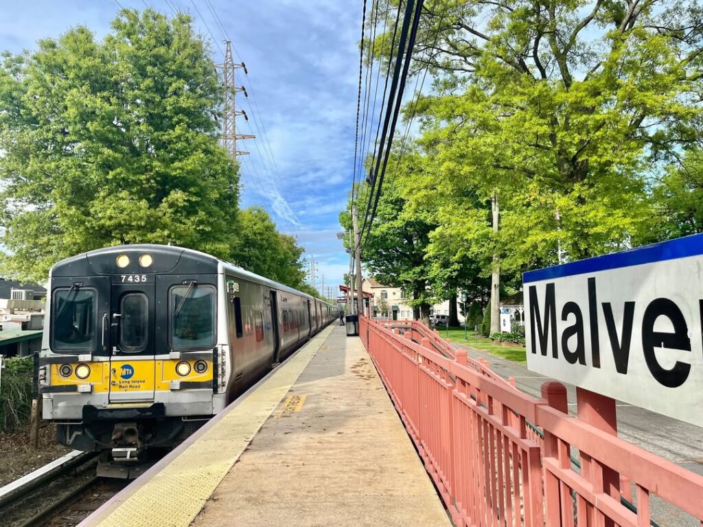 LIRR Malverne Station